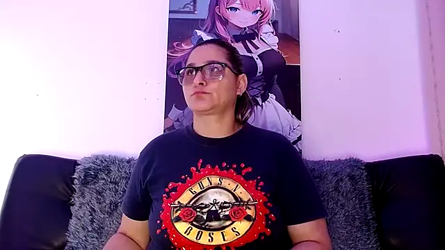 LAHILA COOPERR online show from 11/21/25, 12:26