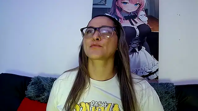 LAHILA COOPERR online show from 12/05/25, 12:14