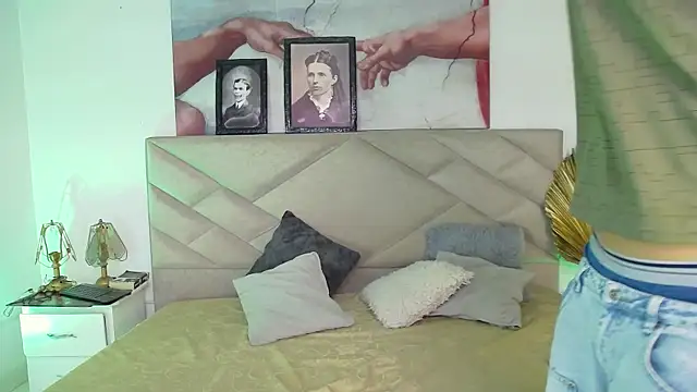 AngelFlexxx online show from 10/02/25, 08:49