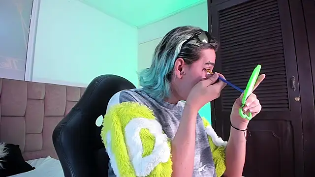 AngelFlexxx online show from 04/24/26, 08:22