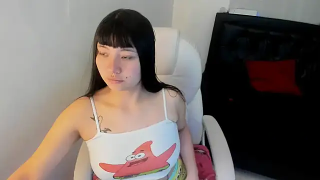 Zulema R1 online show from 11/28/25, 02:47