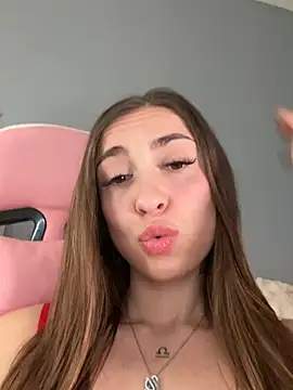 alicewonder 8 online show from 04/01/26, 08:48