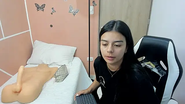 valerihouse online show from 03/17/25, 11:21