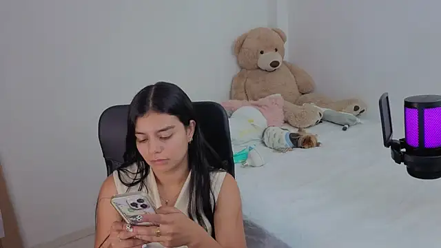 valerihouse online show from 11/27/25, 01:51