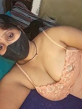 Minu love online show from 04/12/26, 06:13