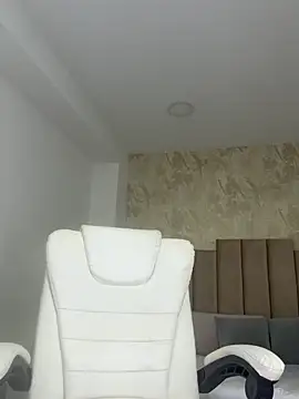 Scarlett 12 online show from 04/07/26, 09:21