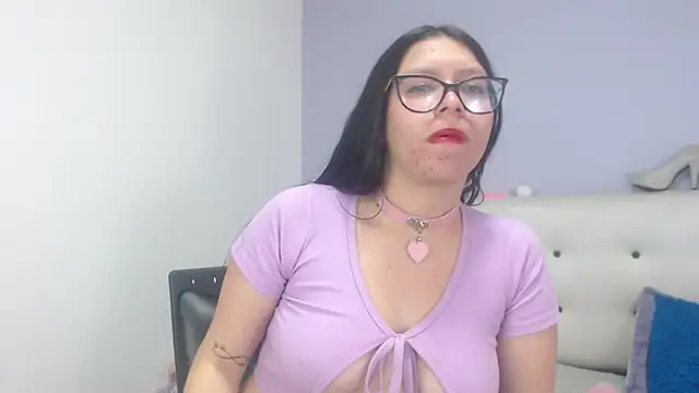 Snapshot of Kate_Gale chatting on 10/23/25, 07:45 Kate Gale online show from 10/23/25, 07:45