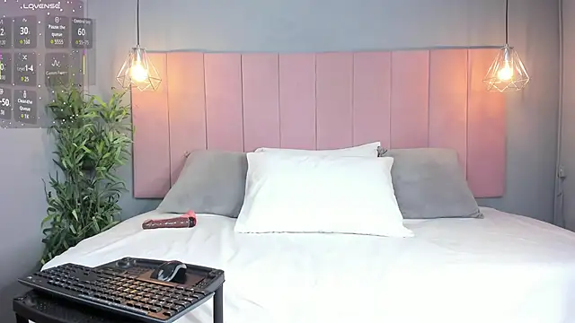 AariaLove online show from 11/01/25, 10:34