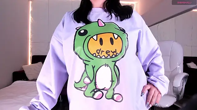 AariaLove online show from 12/01/25, 10:37