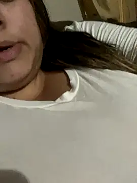 bruna438 online show from 11/14/25, 04:22