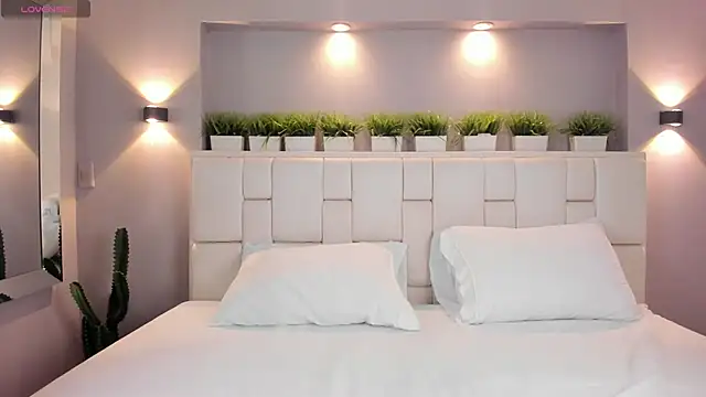 LunnaBlake online show from 02/04/26, 04:07