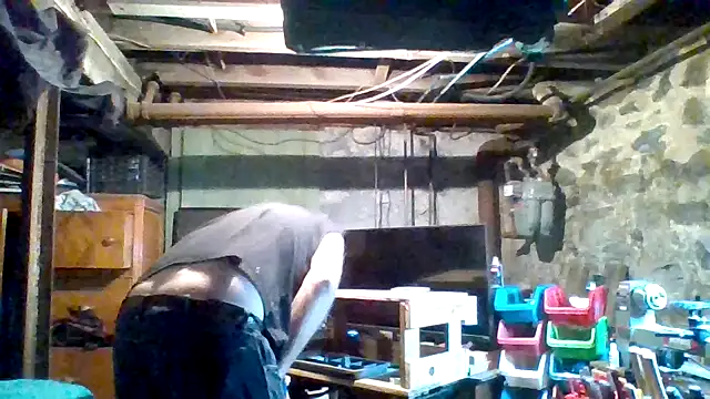 Snapshot of Cowboy815 chatting on 10/30/25, 06:08 Cowboy815 online show from 10/30/25, 06:08