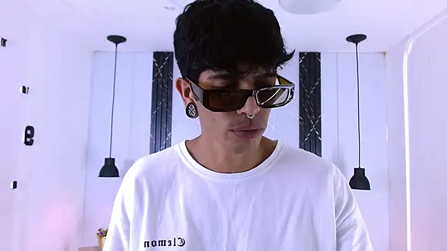 Franvill Trato online show from 03/02/26, 07:21