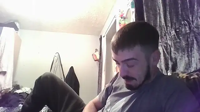 Snapshot of jaycoy22 chatting on 09/25/25, 09:07 jaycoy22 online show from 09/25/25, 09:07