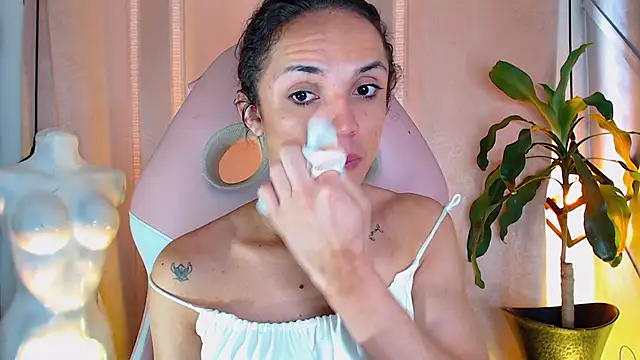 Cristal Gem1 online show from 05/20/26, 12:00
