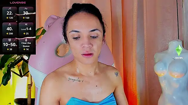 Snapshot of Cristal_Gem1 chatting on 06/07/26, 11:47 Cristal Gem1 online show from 06/07/26, 11:47