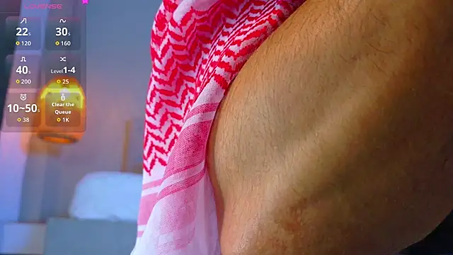 Snapshot of Thaiel_Fosteer chatting on 11/14/25, 07:07 Thaiel Fosteer online show from 11/14/25, 07:07