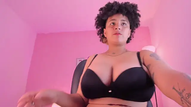 LiaaMoretzz online show from 09/25/25, 11:52