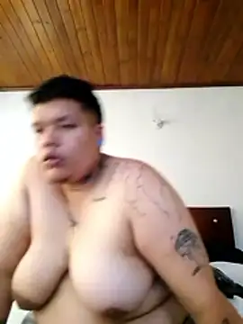 Yulian bigclit7 online show from 12/15/25, 10:25