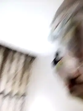 Snapshot of anitotori chatting on 09/25/25, 01:37 anitotori online show from 09/25/25, 01:37