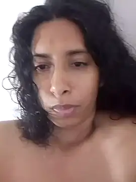 Snapshot of anitotori chatting on 11/13/25, 02:32 anitotori online show from 11/13/25, 02:32