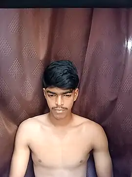 Snapshot of monster_33 chatting on 10/04/25, 02:53 monster 33 online show from 10/04/25, 02:53
