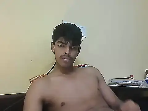 Snapshot of monster_33 chatting on 05/12/26, 01:19 monster 33 online show from 05/12/26, 01:19