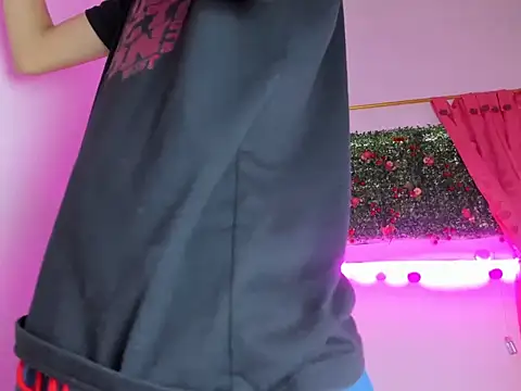 Snapshot of dylan_202520_ chatting on 10/09/25, 11:41 dylan 202520 online show from 10/09/25, 11:41