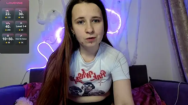 Snapshot of _Linett_ chatting on 11/02/25, 06:32 Linett online show from 11/02/25, 06:32