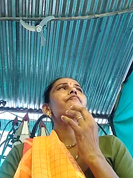 Pooja750 online show from 09/15/25, 07:19