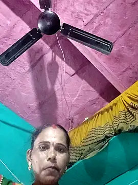 Pooja750 online show from 10/25/25, 09:39