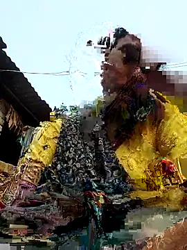 Pooja750 online show from 11/25/25, 07:52