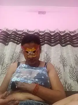 Snapshot of Gullapi chatting on 09/09/25, 02:16 Gullapi online show from 09/09/25, 02:16