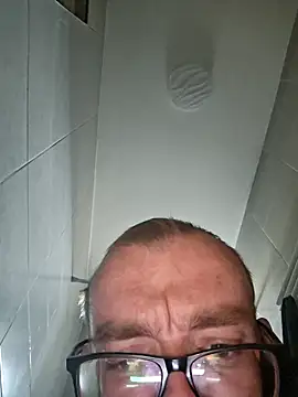 948197 online show from 12/05/25, 12:14