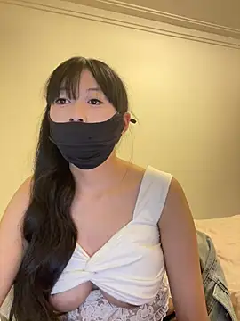 Minnie-2025 online show from 06/25/26, 04:55