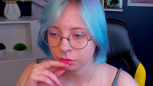 Snapshot of Penny_Stanley chatting on 09/20/25, 02:23 Penny Stanley online show from 09/20/25, 02:23