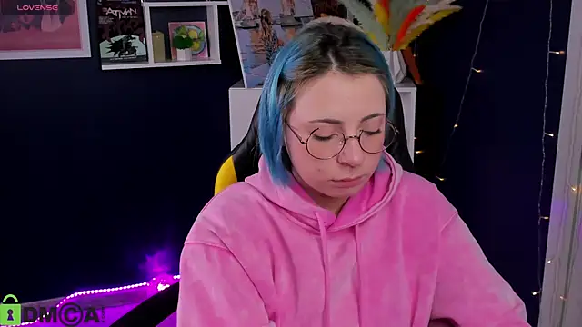 Snapshot of Penny_Stanley chatting on 10/24/25, 01:57 Penny Stanley online show from 10/24/25, 01:57