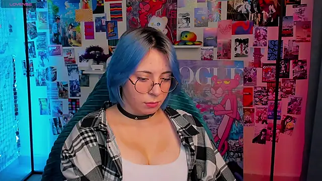 Snapshot of Penny_Stanley chatting on 11/21/25, 02:10 Penny Stanley online show from 11/21/25, 02:10