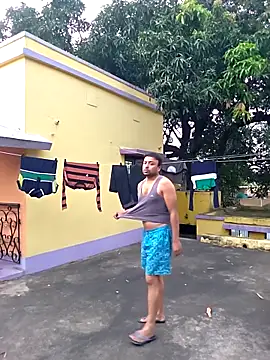 Snapshot of BindaasBong chatting on 10/13/25, 11:54 BindaasBong online show from 10/13/25, 11:54