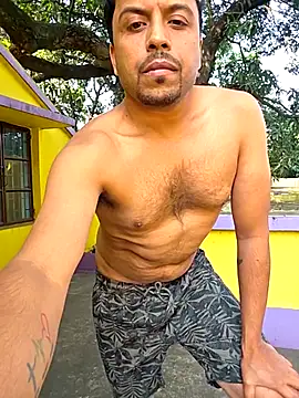 Snapshot of BindaasBong chatting on 11/12/25, 07:53 BindaasBong online show from 11/12/25, 07:53