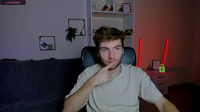 Snapshot of joseph_bear_ chatting on 10/05/25, 04:11 joseph bear online show from 10/05/25, 04:11