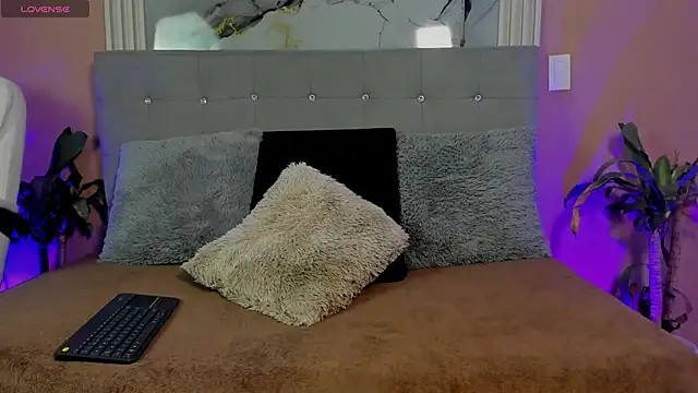  online show from 04/10/26, 12:10