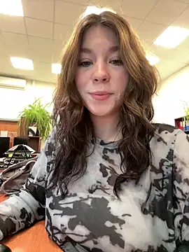 Snapshot of Mimiumuy chatting on 10/15/25, 02:50 Mimiumuy online show from 10/15/25, 02:50