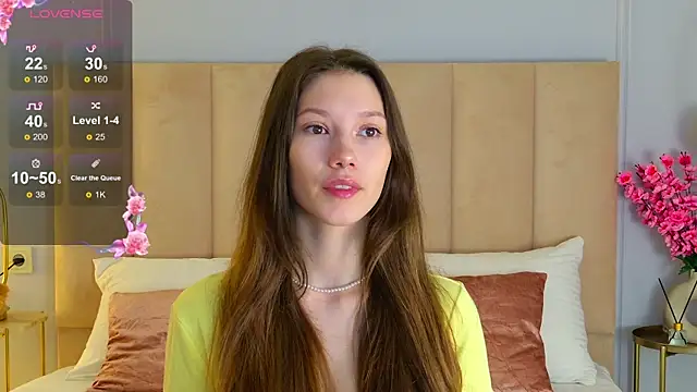 MaryNixon  online show from 11/13/25, 05:06