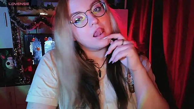 ZayaRush online show from 12/15/25, 01:59