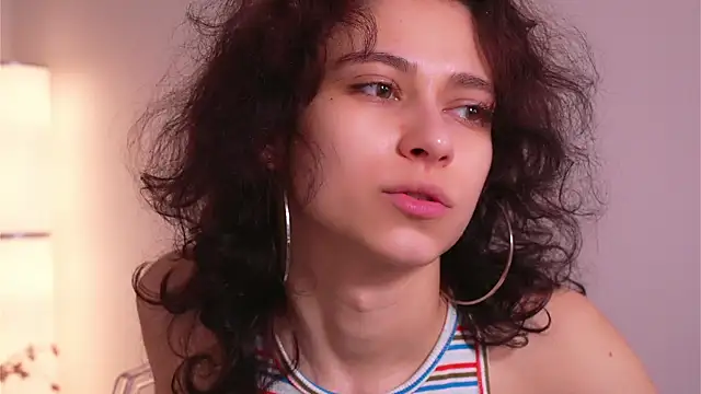 Snapshot of MimiLicks chatting on 12/03/25, 08:56 MimiLicks online show from 12/03/25, 08:56