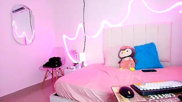 Snapshot of iiamsara chatting on 09/26/25, 04:33 iiamsara online show from 09/26/25, 04:33