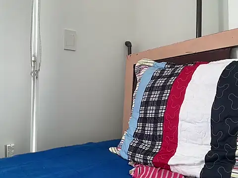 crossmichelle online show from 11/25/25, 08:09