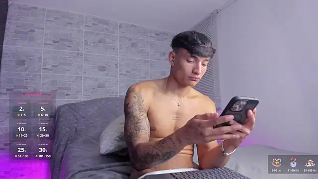 DavisFirb online show from 09/12/25, 12:44