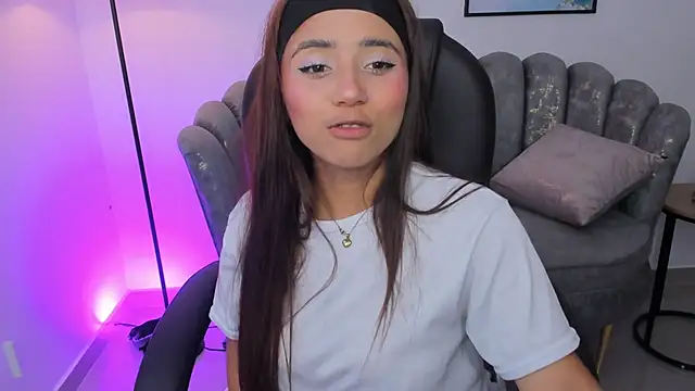 issi loren online show from 11/09/25, 05:00